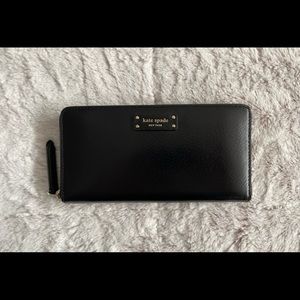 NWT Kate Spade ♠️ Black Wallet